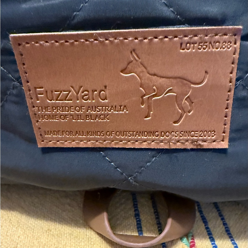 FuzzYard Navy and Brown Dog carry bag